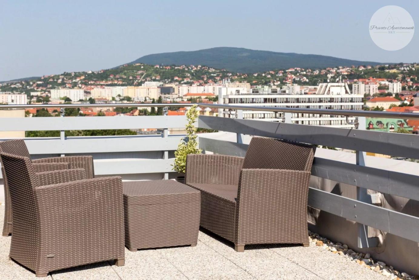 Sky Panorama Apartman Pécs Exterior foto